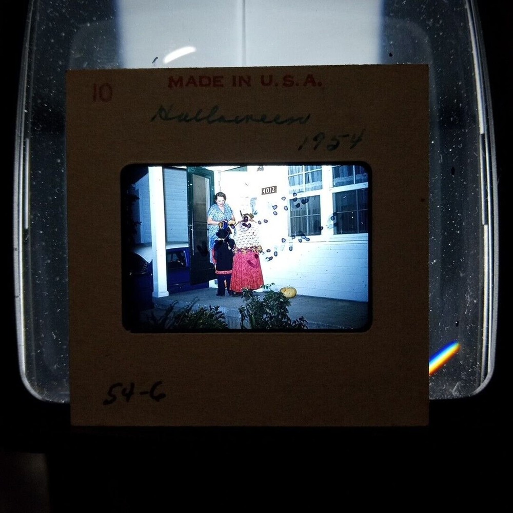 Halloween 1954 Princess and Pirate Trick Or Treat Kids VTG KODACHROME 35mm Slide